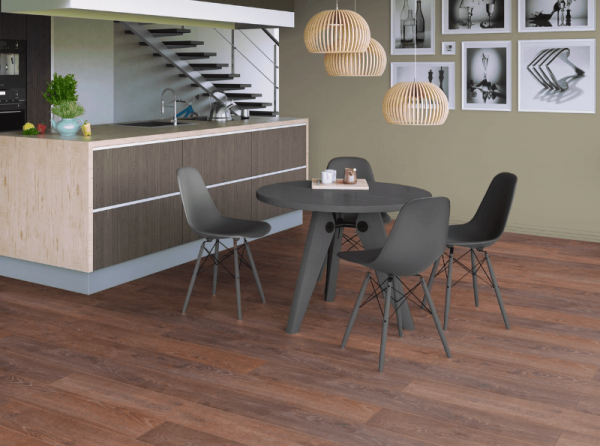 Ламинат коллекция Estetica, Дуб Натур темно-коричневый, толщина 9 мм, 33 класс Tarkett 